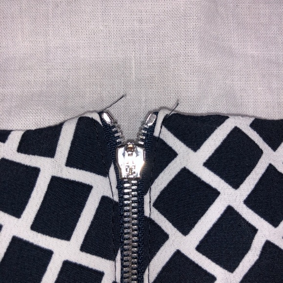 Zara Dark Navy Blue Geometric Print Blouse - Picture 4 of 4